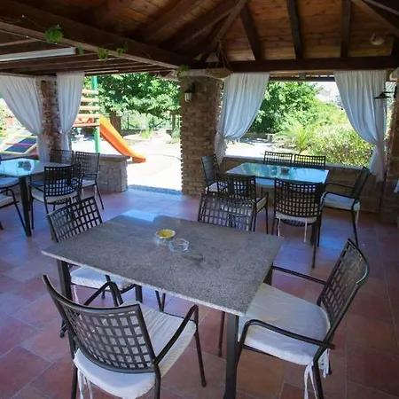 Apartment In With Balcony, Air Condition, Wifi Lopar